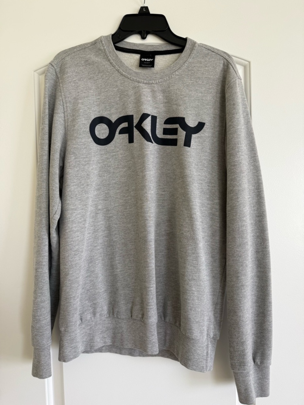 Oakley Men's Light Gray Crewneck with Black Logo